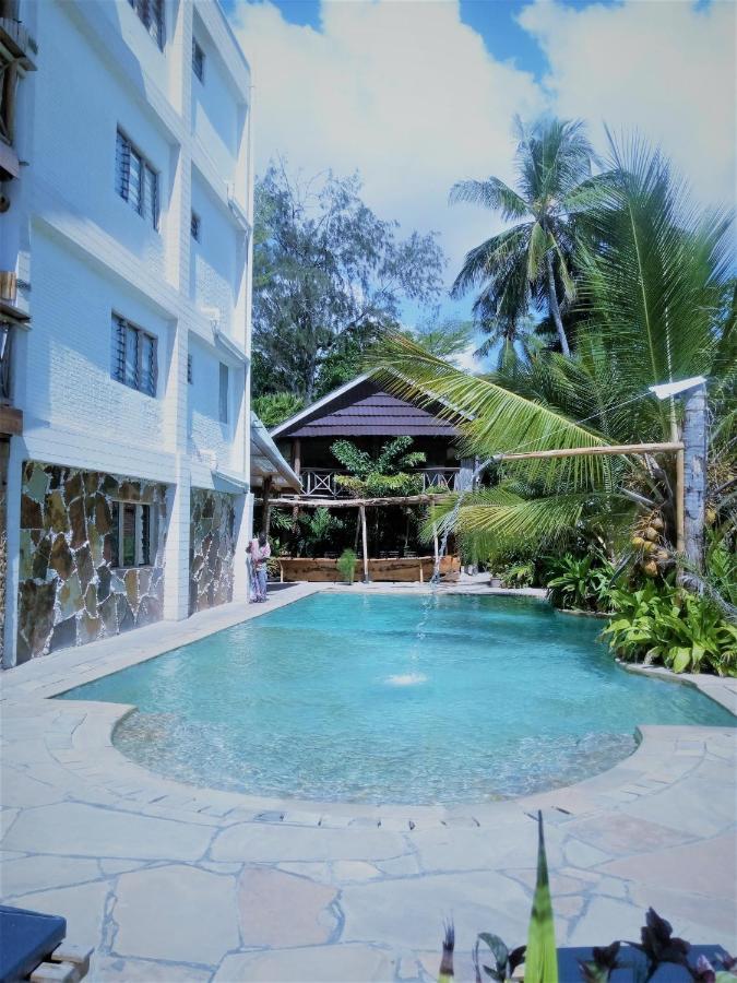 Ziwa Beach Resort Bamburi Exterior photo