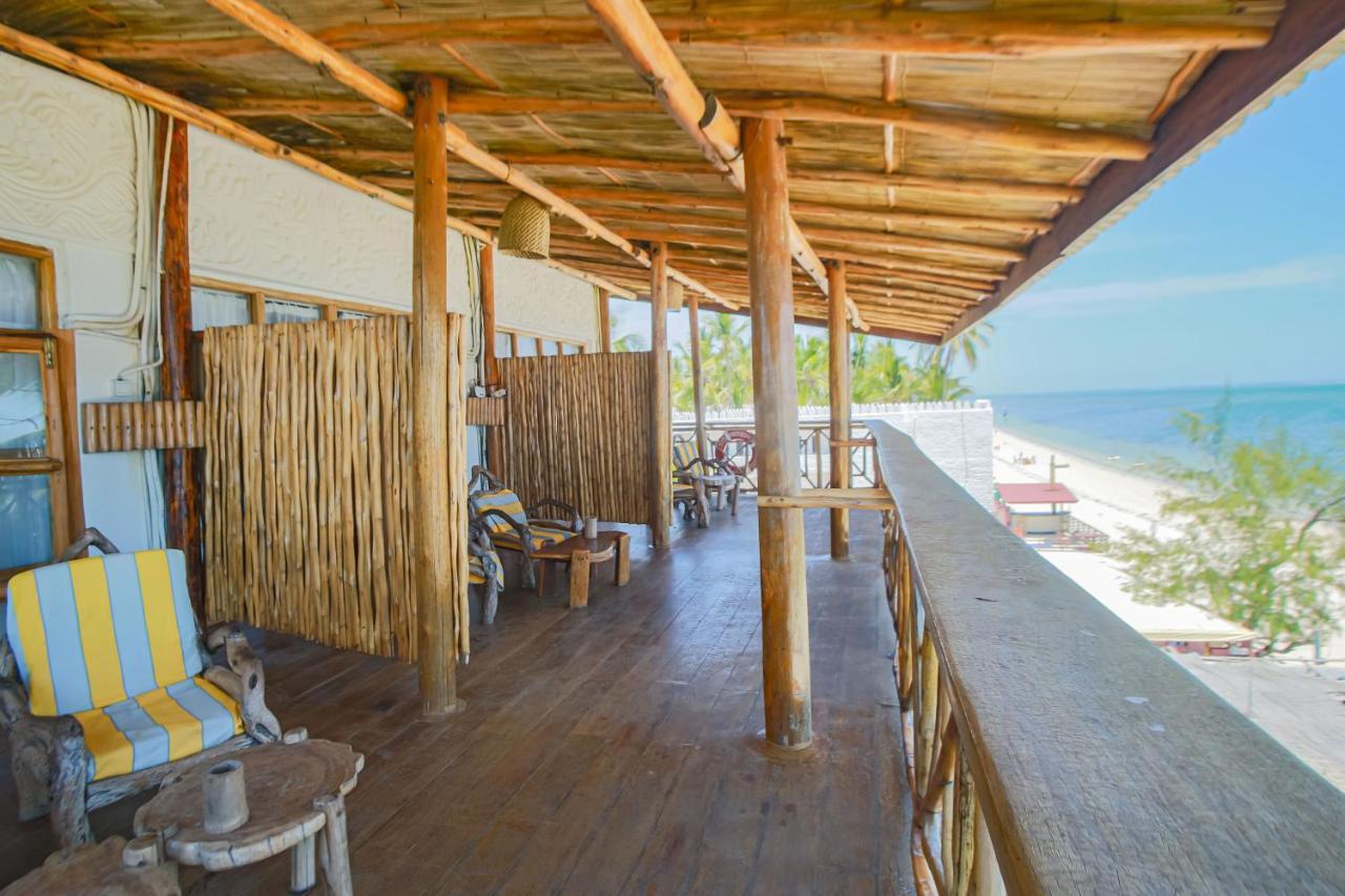 Ziwa Beach Resort Bamburi Exterior photo